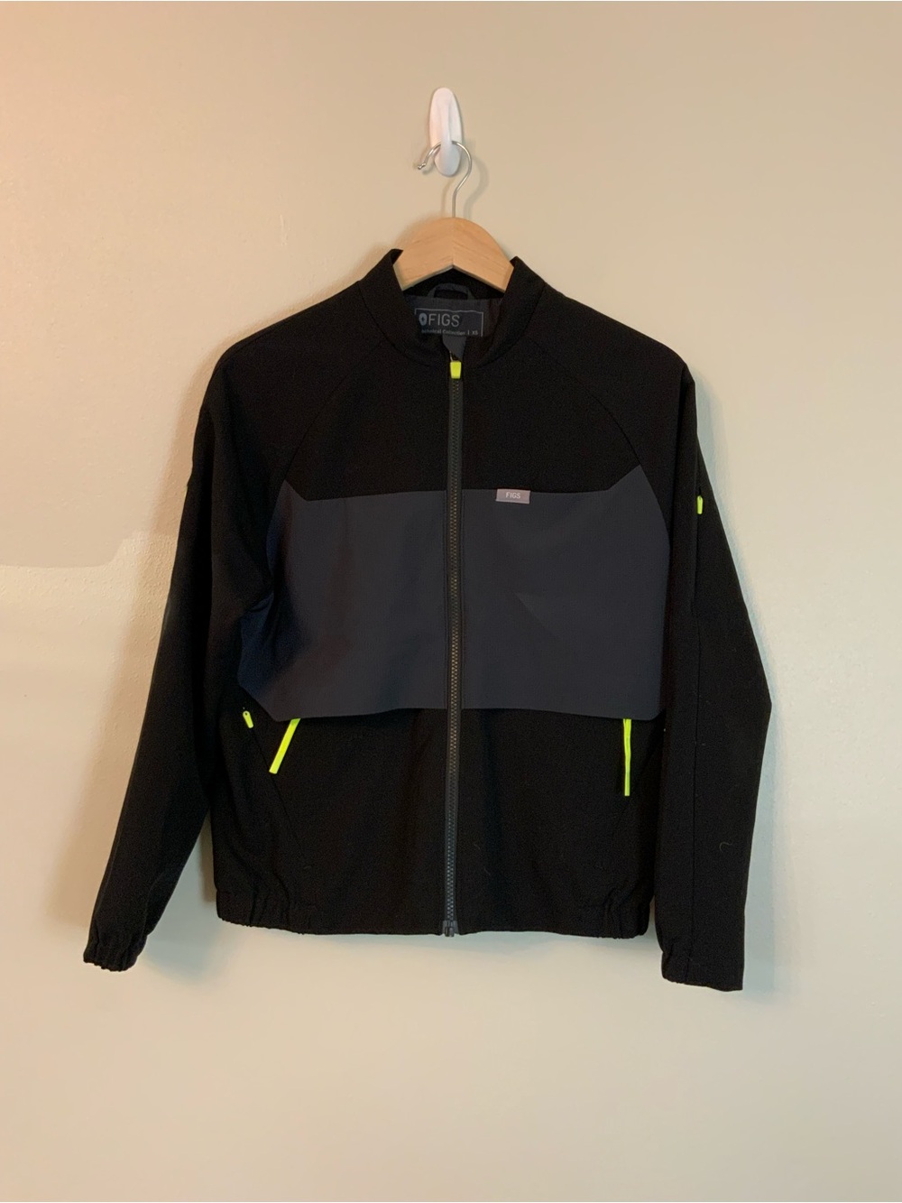 FIGS Sydney Double Utility Scrub Jacket Black Charcoal Limited Edition XS